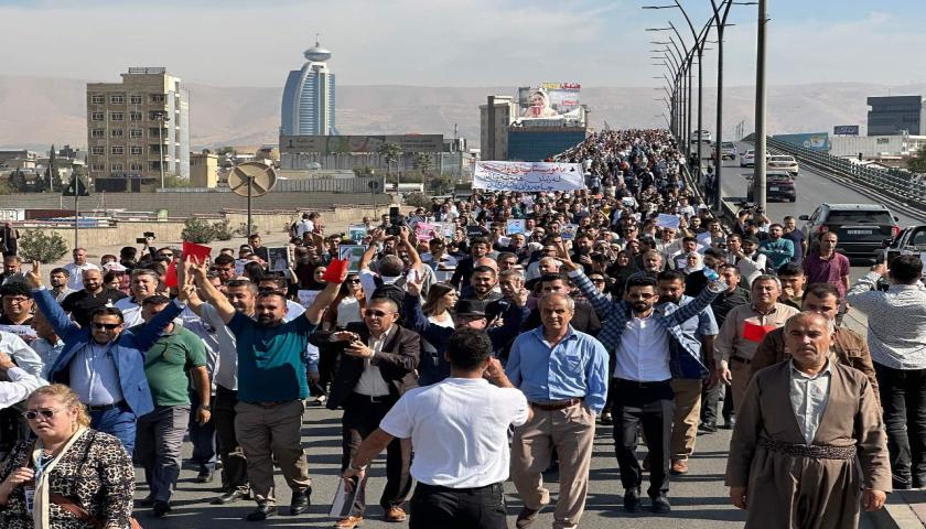 دەستەی داکۆکی لە مامۆستایان و فەرمانبەرانی ناڕازی داوایەک ئاراستەی پەروەردەکان دەکەن