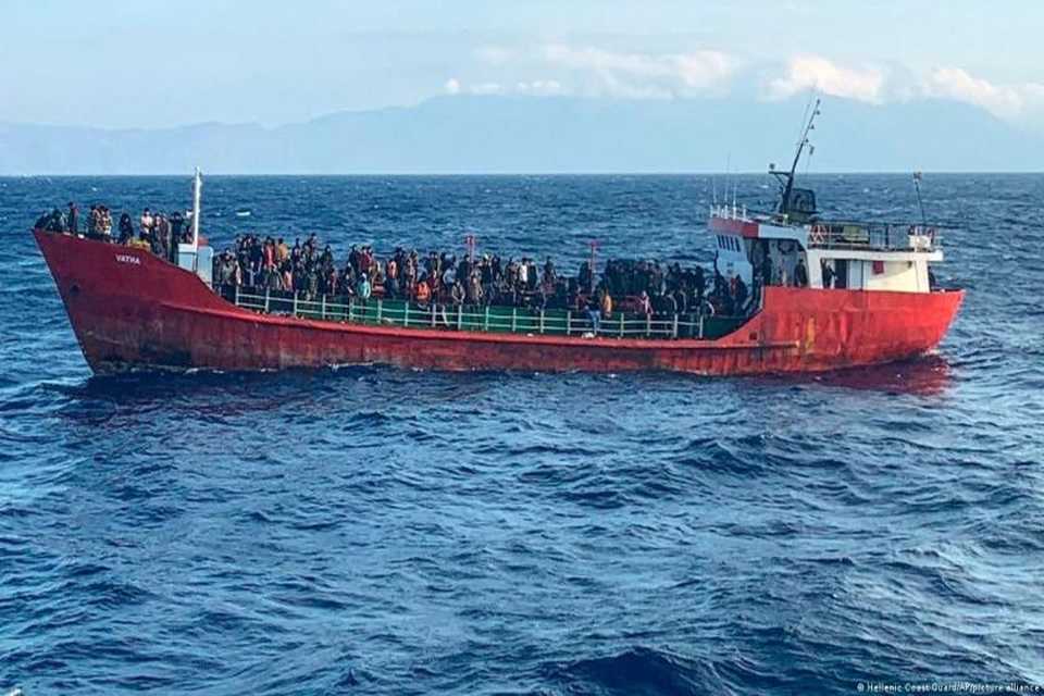 60 کۆچبەر لە ئاوی ئیتاڵیا خنکان کە 35 کوردیان تێدایە