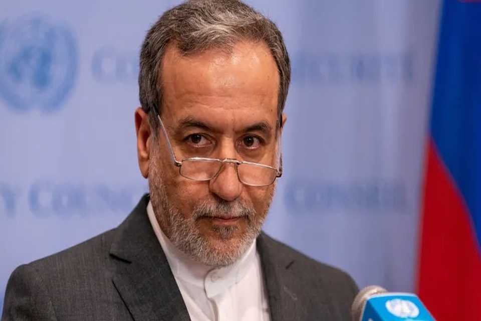  عەباس عراقچی: چوار پەیام لە نێوان لایەنی ئێرانی و ئەمەریکی ئاڵوگۆڕکراوە