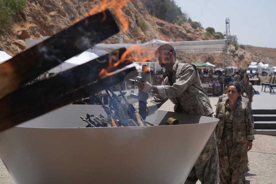 رێورەسمی گەڕی یەکەمی چەکدانانی پەکەکە کۆتایی پێهات