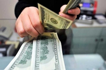 دابەزینی نرخی دینار لە کاتی داخستنی بازاڕدا 