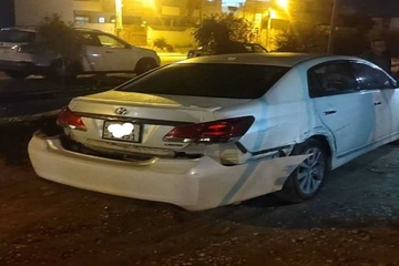 ئۆتۆمبێلێکی تۆیۆتاکرۆلا خۆی بەچوار ئۆتۆمبێلدا دەکێشێت
