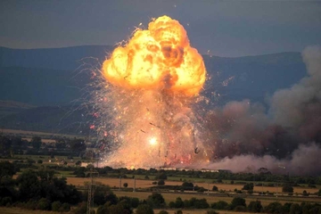 تەقینەوەیەک لە ئێران زیانێکی گەورەی لێدەکەوێتەوە